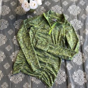 Like new, Athleta top